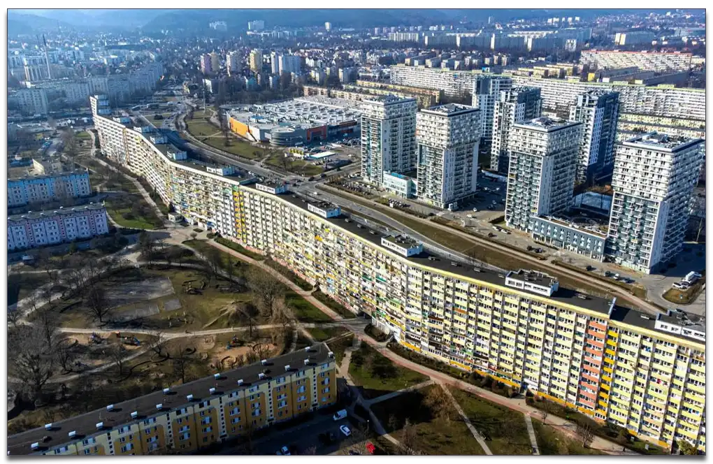 najdłuższy blok mieszkalny w Polsce