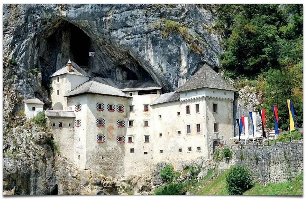 największy zamek w jaskini